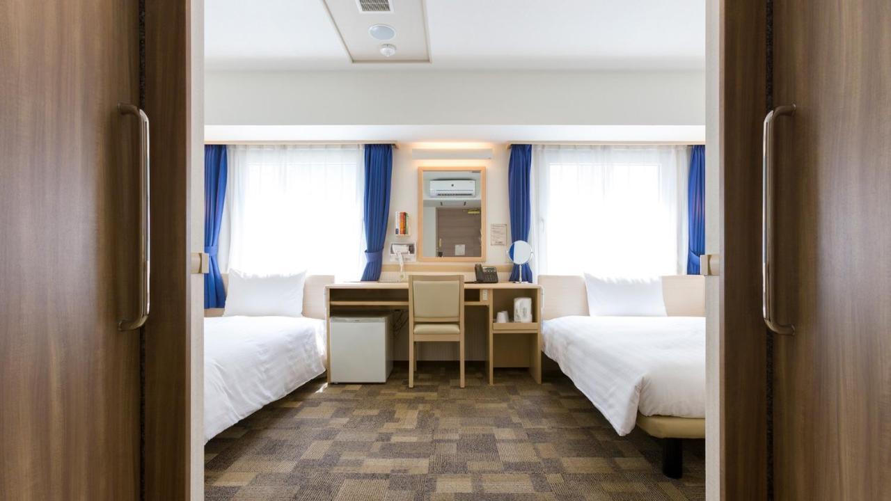 Toyoko Inn Toyota Shi Ekimae Buitenkant foto